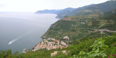 Riomaggiore e la costa delle Cinque Terre